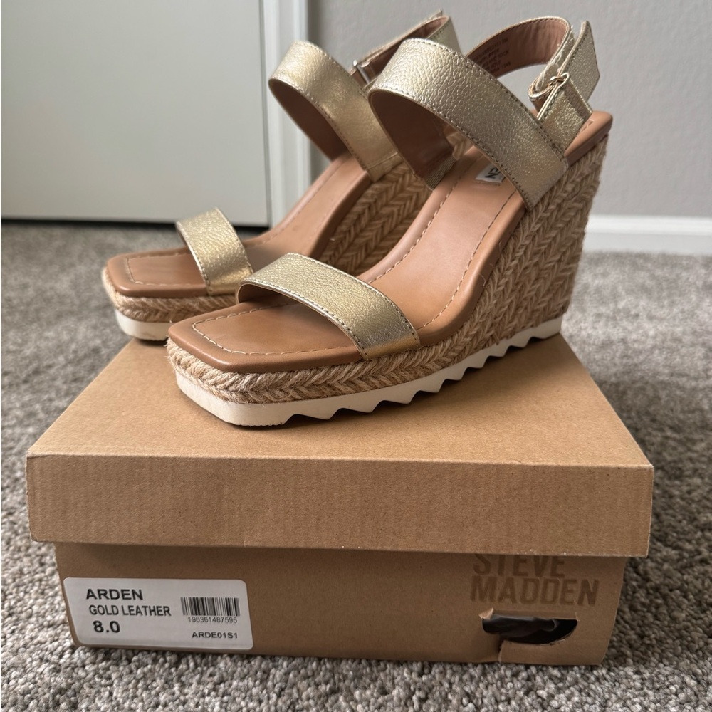 Steve Madden Arden Gold Leather Wedge Sandals Size 8